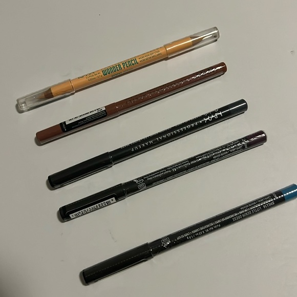 NYX Professional Make Up Matte Lip Liner (5) - Picture 1 of 3